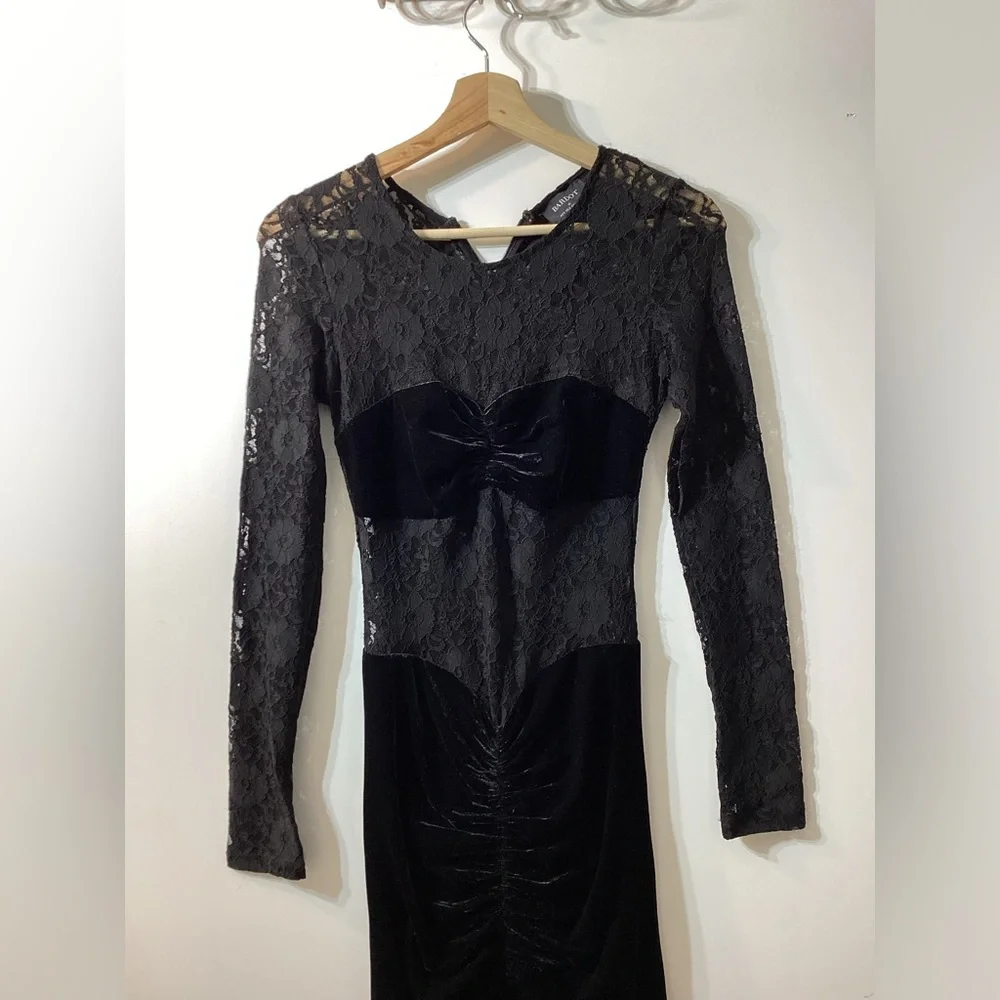 Bardot helenie velour lace maxi dress‎ in black - Picture 6 of 15